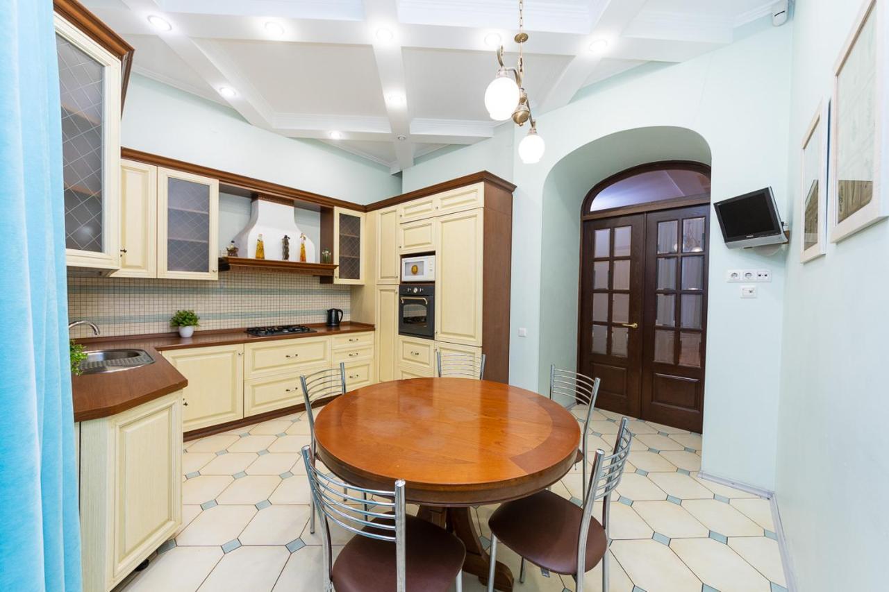 Apartament On Independence Square Kyiv Exterior photo