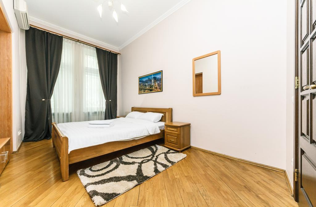 Apartament On Independence Square Kyiv Exterior photo